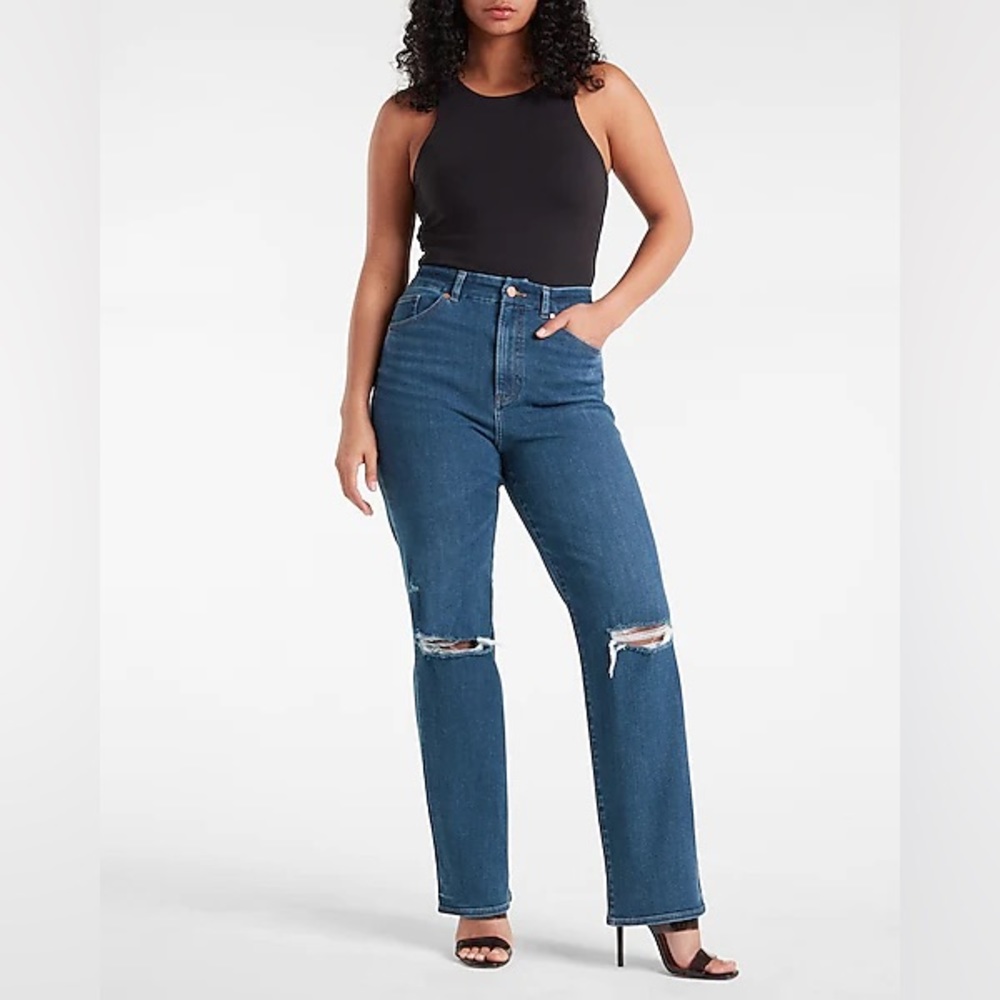High Waisted Dark Wash Ripped Modern Straight Jeans Size M